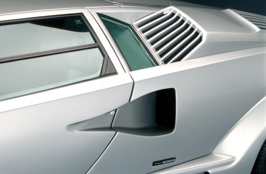 Детали экстерьера Lamborghini Countach LP400 1974 года  (WW) (фото 47 из 55)